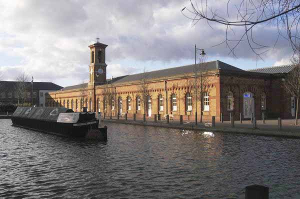 Picture © Peter Marshall, 2004