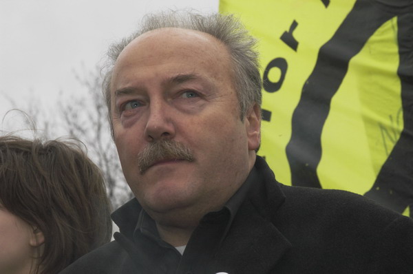 Picture © Peter Marshall, 2004