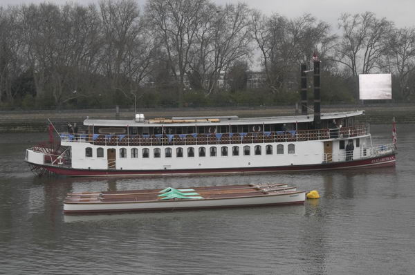 Picture © Peter Marshall, 2004