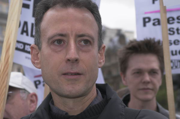 Picture © Peter Marshall, 2004