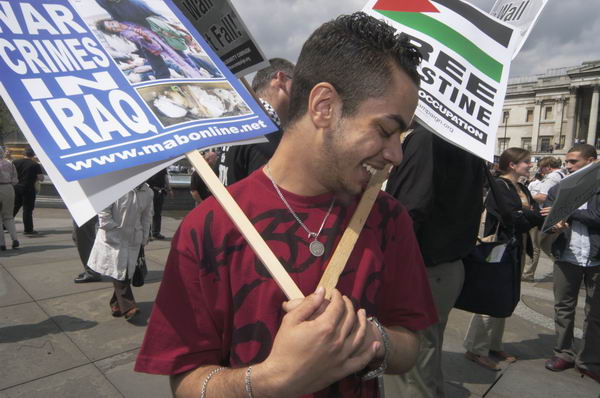 Picture © Peter Marshall, 2004