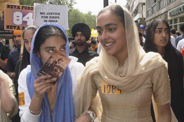 Picture  Peter Marshall, 2004