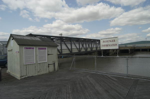 Picture © Peter Marshall, 2004