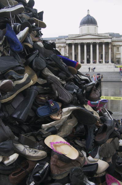 Picture © Peter Marshall, 2004