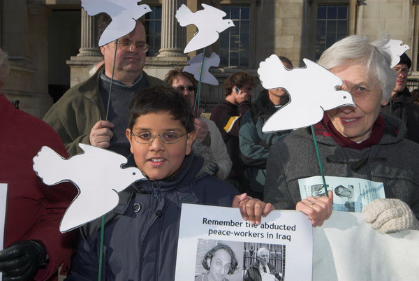 Norman Kember 100 Days Vigil © 2006, Peter Marshall