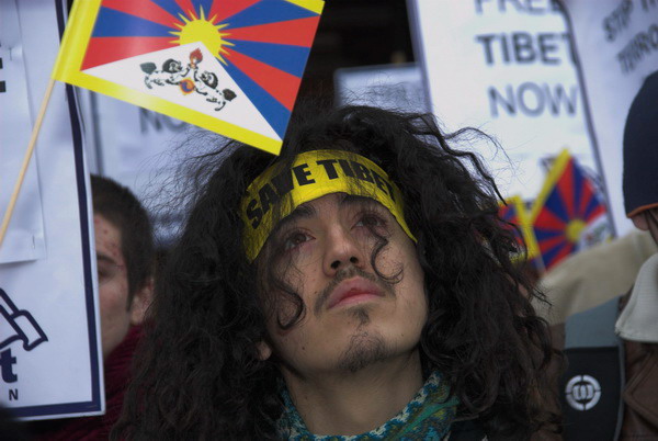 Tibet National Uprising Day March London © 2006, Peter Marshall