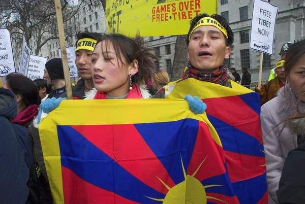 Tibet National Uprising Day March London © 2006, Peter Marshall