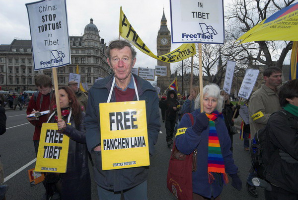 Tibet National Uprising Day March London © 2006, Peter Marshall