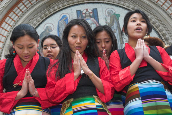 Tibet National Uprising Day March London © 2006, Peter Marshall