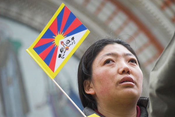Tibet National Uprising Day March London © 2006, Peter Marshall