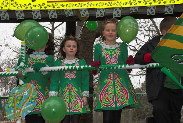 St Patrick's Day Parade, London © 2006, Peter Marshall