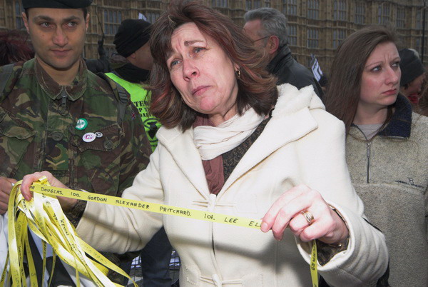 troops home from iraq © 2006, Peter Marshall