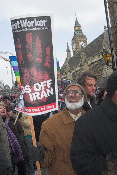 troops home from iraq © 2006, Peter Marshall