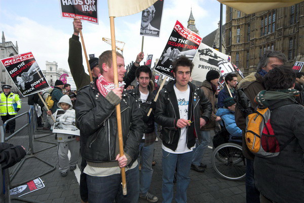 troops home from iraq © 2006, Peter Marshall