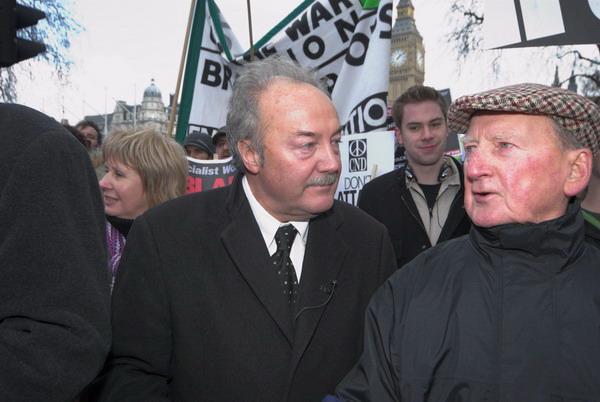 troops home from iraq © 2006, Peter Marshall