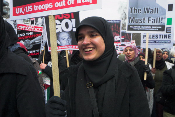 troops home from iraq © 2006, Peter Marshall