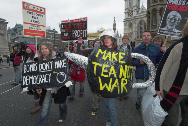 troops home from iraq © 2006, Peter Marshall