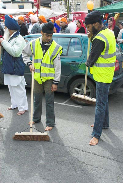 Sikhs celebrate Vaisakhi in Southall © 2006, Peter Marshall