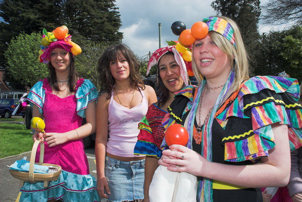 Banstead May Fayre © 2006, Peter Marshall