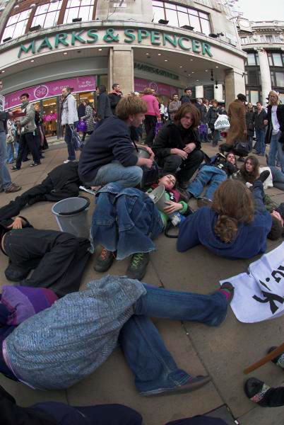 School Students Against the War © Peter Marshall, 2006