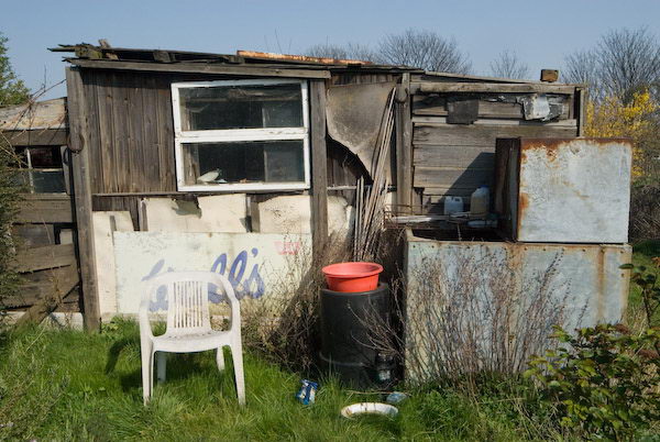 Manor Gardens © 2007, Peter Marshall 